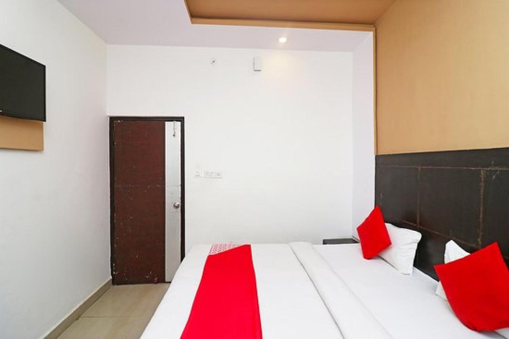 Capital O Hotel Surya Continental Lucknow Zewnętrze zdjęcie