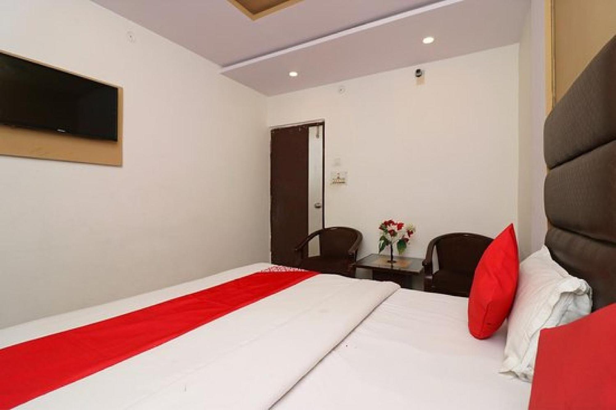 Capital O Hotel Surya Continental Lucknow Zewnętrze zdjęcie